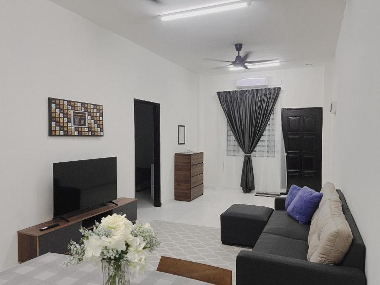 MamaShy Homestay Manjung -FREE WIFI- - B&B Seri Manjung