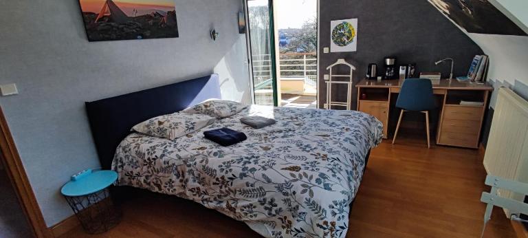 2 Belles chambres avec balcon sdb et WC privatifs - B&B Lannion