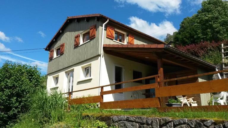 La petite maison Gîte 2 étoiles - Chambres d'hôtes La Bresse