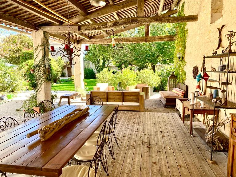 Aux Agapanthes, Chambres d'Hôtes charentaises de charme avec piscine - Ferienwohnung Aumagne