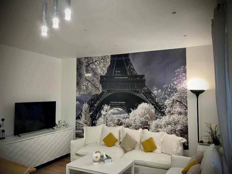 PARIS CITY-Le Raincy - Facing station - 4 to 8 Pers - B&B Le Raincy