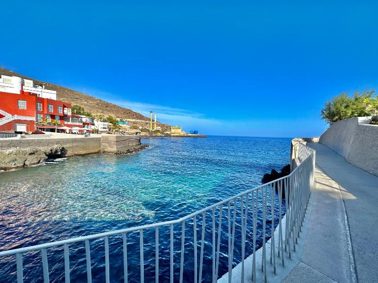 Las Caletas Beach House - B&B Candelaria