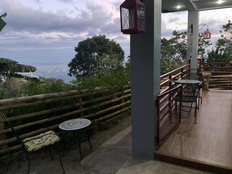 Anza Cabin at Threesome Cafe - B&B Cebu City