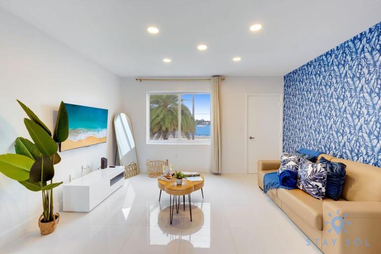 Free Parking - Bay View - Pool - Step To Beach - Chambres d'hôtes Hollywood