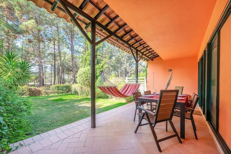 Aroeira Garden by Homing - Bed and Breakfast Aroeira