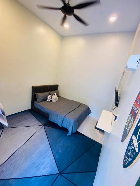 AzHAUZ Guestroom & Campsite - B&B Kampong Kemaman