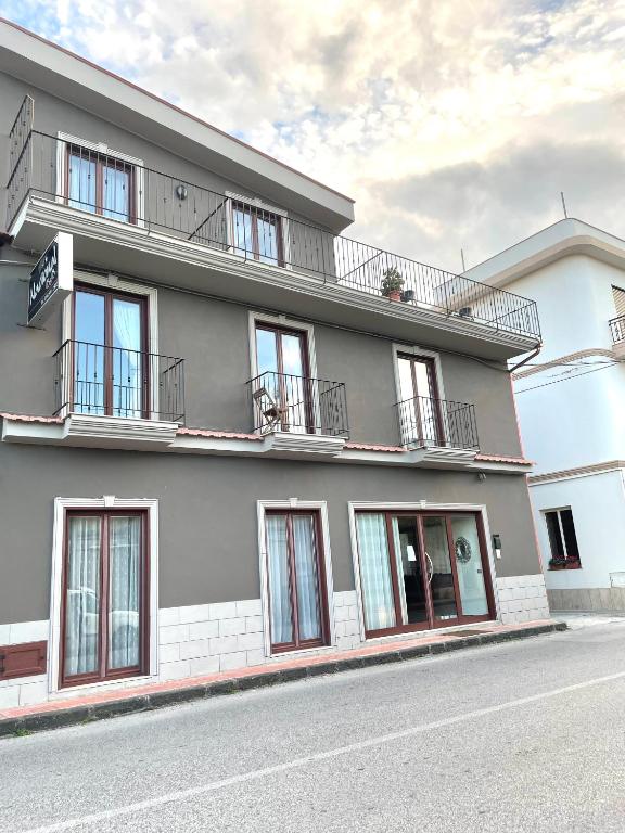 Nacional B&B - Ferienwohnung Monforte Marina