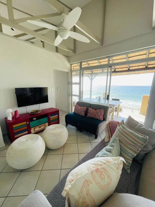 Waterfront Ocean Views - B&B eMdloti