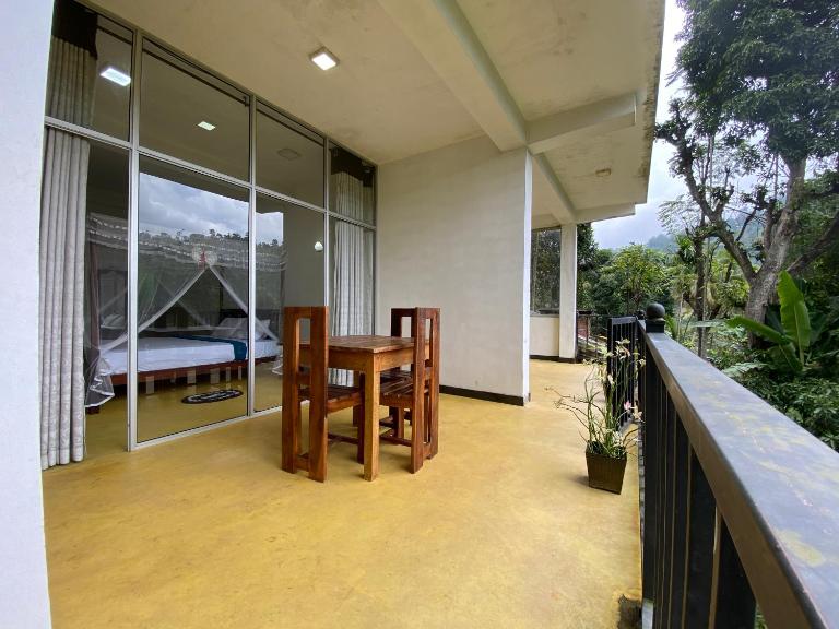 Rawana Rock Road Home - B&B Ella Town