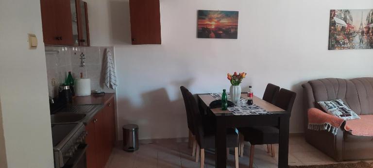 Cvrčak - Ferienwohnung Budva