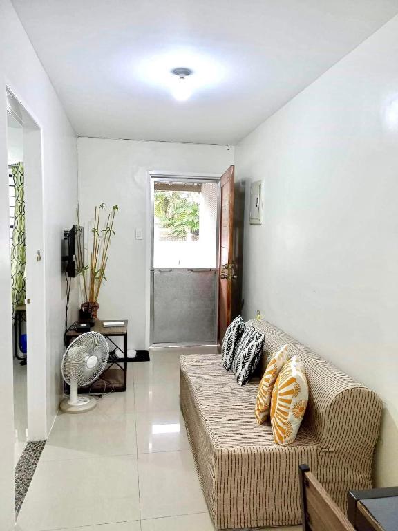 Blueberry Transient House - B&B Angeles City