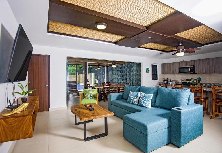 Amazing home with private pool & high-speed Wi-Fi! - B&B Jacó