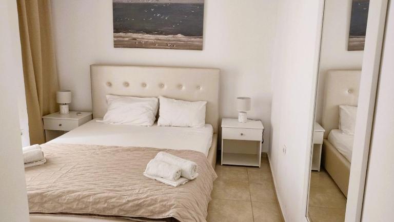 Lion Apartment - Ferienwohnung Limniónas