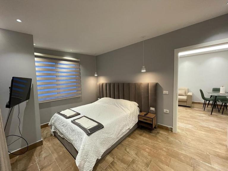 Sevians Apartments - B&B Golem