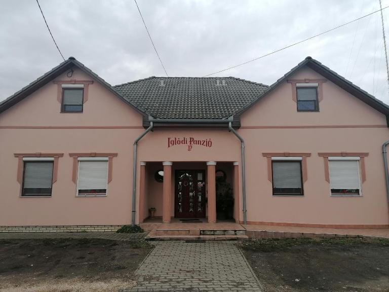 Iglódi Panzió - B&B Kunszentmárton