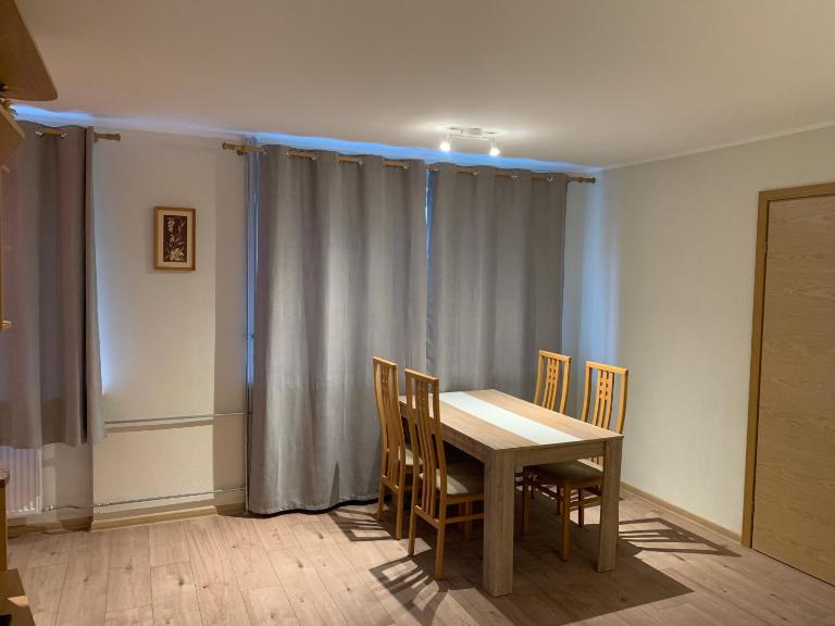 DIKOL Two-Room Apartment-SELF CHECK-in & FREE Parking Near City Center - Ferienwohnung Tallinn