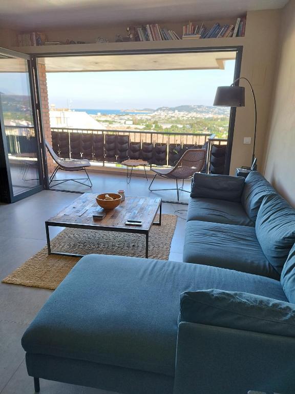 Modern Penthouse with Amazing Sea Views in the Heart of Javea Old Town - B&B Jávea