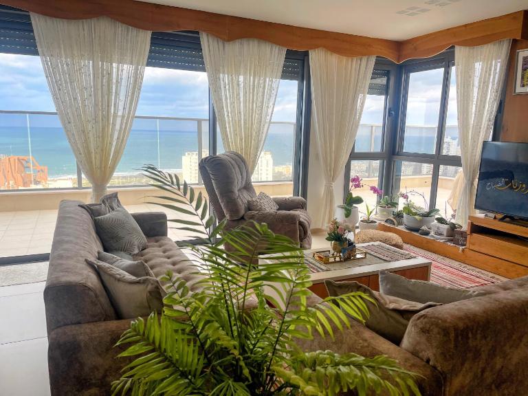 Exquisite Sunset Penthouse - B&B Haifa