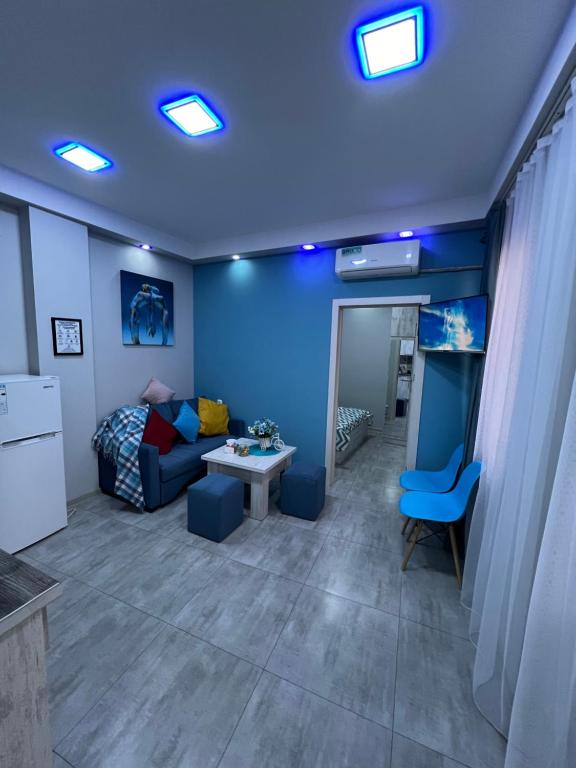 Cool Blue Interior SELF CHECK IN - B&B Jerevan