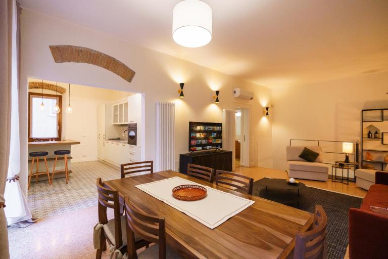 Elegante Residenza Satiro - Domus Verona - Bed and Breakfast Verona