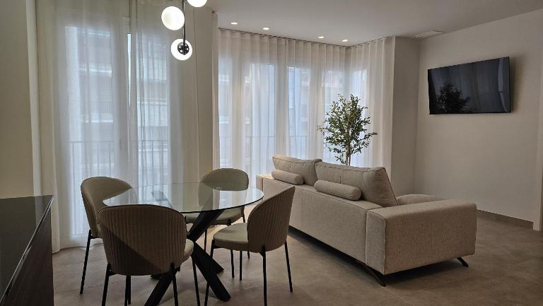 Imperial Apartamentos Valencia - Ferienwohnung Valencia
