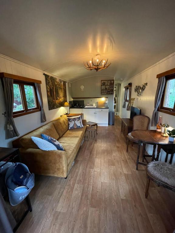 Pipowagen de Zwaan in Hoge Kempen nabij Maastricht - Chambres d'hôtes Lanaken