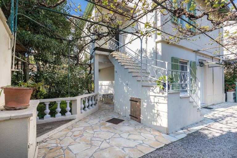 appartement 1er étage - B&B Antibes