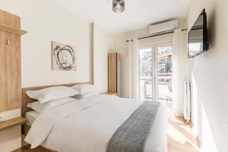 Stavroula's House City Center 2, Iasonidou (2beds & 2baths) - B&B Thessaloniki