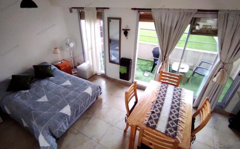 Departamento con balcon y pileta - Bed and Breakfast Mar del Plata