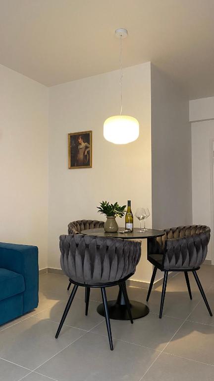 T&L Apartments Agiaos Tychonas - B&B Limassol