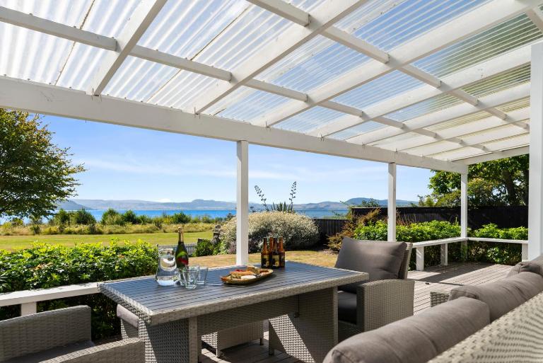 Ngongotaha Lakeside Home - B&B Rotorua
