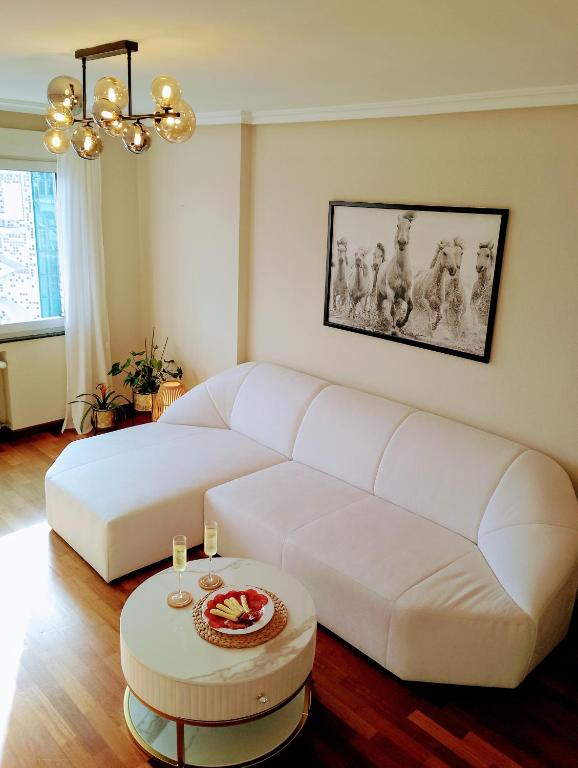 Acogedor apartamento a un paso de Gascona con WiFi y Netflix gratis by M&N's House - Ferienwohnung Oviedo