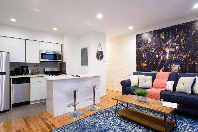 26-4B Newly Furnished 1BR W D Courtyard - B&B New York
