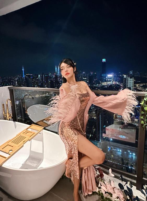 Skyscraper 65 KL Highest Outdoor Bathtub Luxury Lavish Designer Suite Penthouse Lv65 - Ferienwohnung Kuala Lumpur