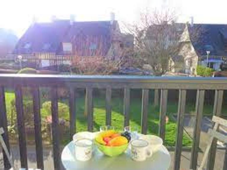 Charmant appartement 2 pièces avec balcon près de la plage - FR-1-712-74 - Bed and Breakfast Villers-sur-Mer