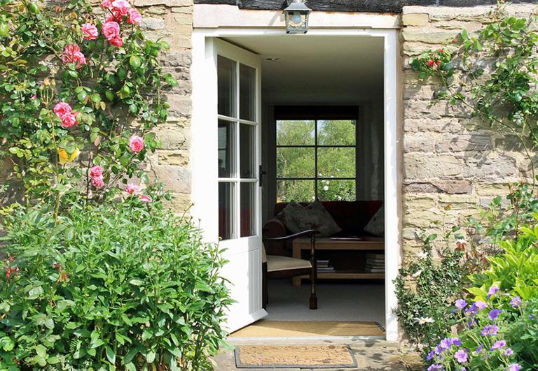 Dee's Cottage at Brinsop - Bed and Breakfast Hereford