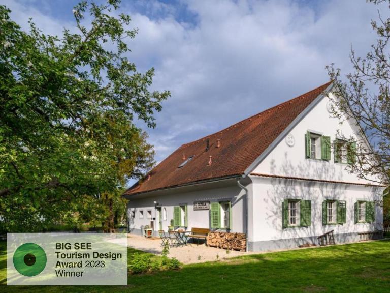 House 1797 - Charm of Slovenian Vintage - B&B Dob