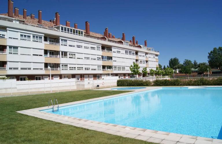 Apartamento con gran terraza y vistas a la catedral. - B&B Burgos