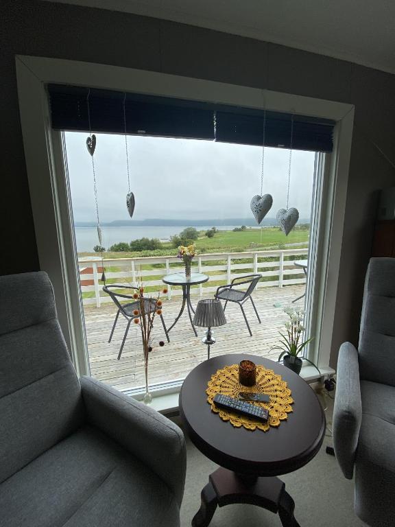 Smedvikhuset - B&B Allstad