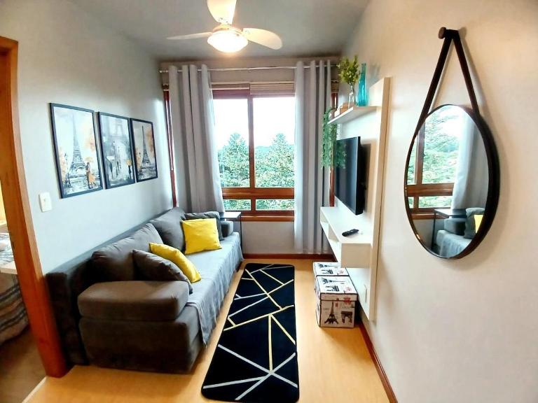 Siga Gramado - Apto faça tudo a pé! Vista! Tv smart! Ar Cond! - B&B Gramado