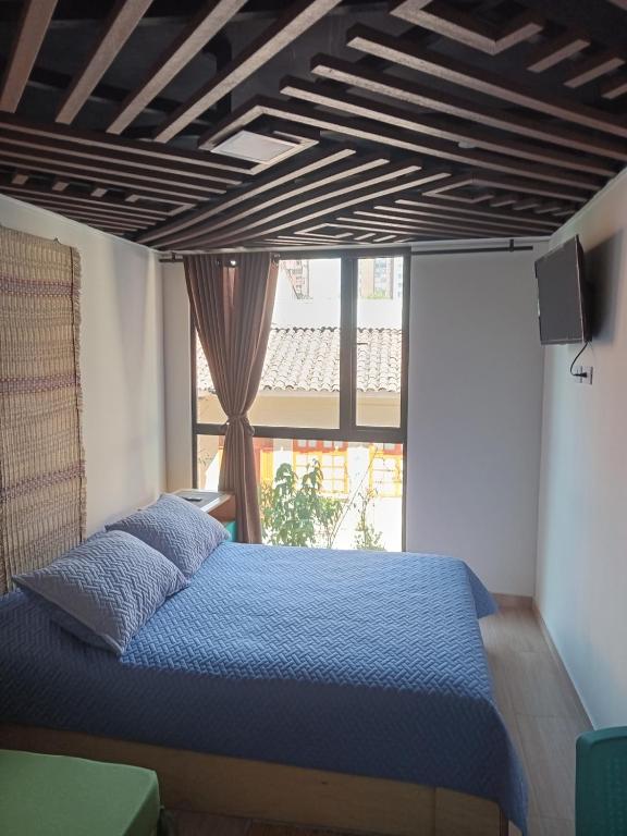 Downtown, Blue Green Home, Nature inspired - B&B Bogotá