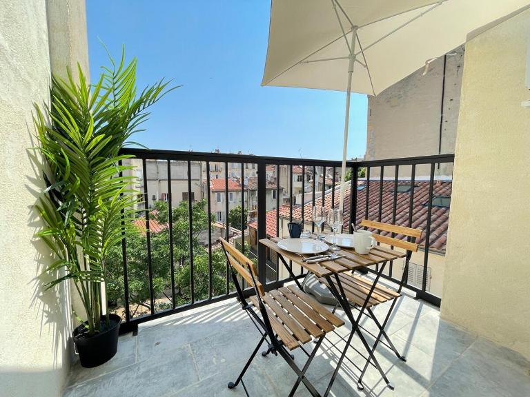 Little Good time - Bed and Breakfast Marseille