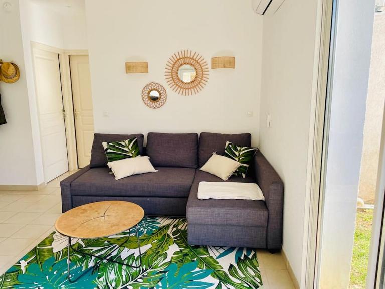 Rez de Jardin Piscine et Plage - B&B Poggio-Mezzana