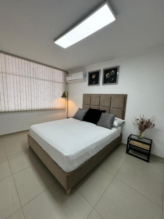 Apto estudio con parqueadero y wifi. - Bed and Breakfast Yopal
