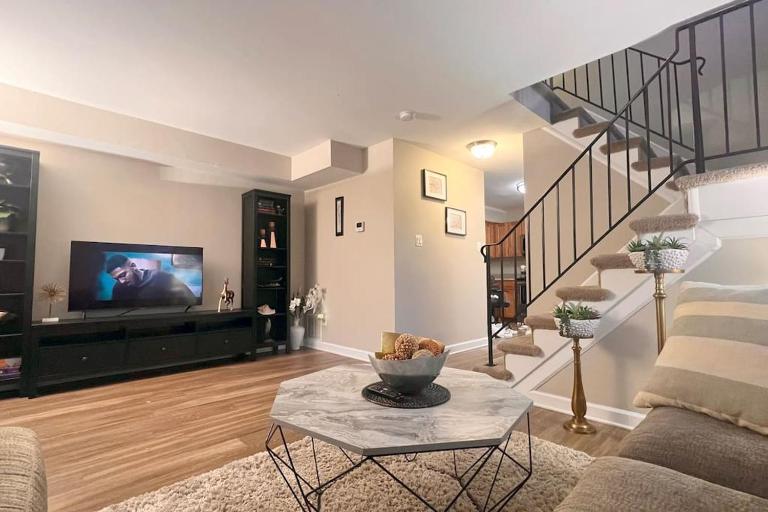 Entire Home in North Potomac - B&B Potomac