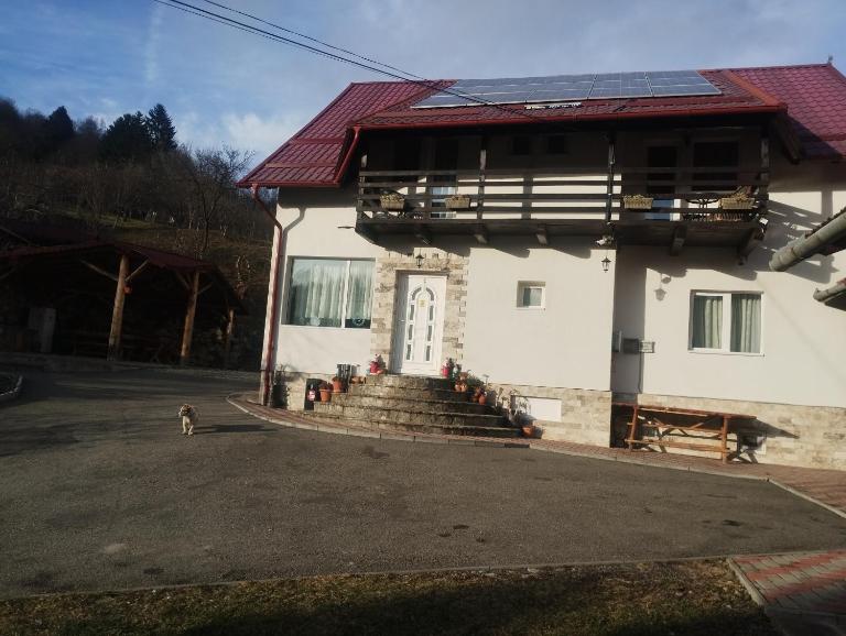 Pensiune La Iulian - B&B Moeciu de Jos