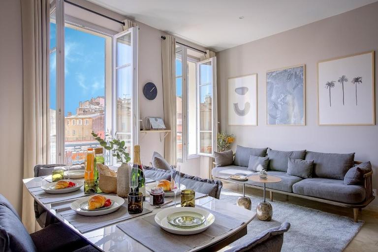 3 chambres - Marché Forville - Proche du Palais - B&B Cannes