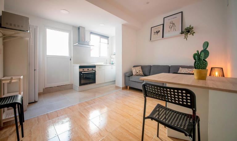 TarracoHomes-TH08 Apartamento con Patio Privado en el Centro de Tarragona - B&B Tarragona
