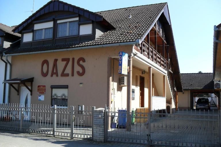 Oázis Apartman - B&B Harkány