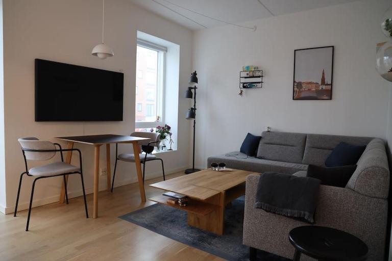 Modern apartment in Aarhus with free parking - Ferienwohnung Risskov